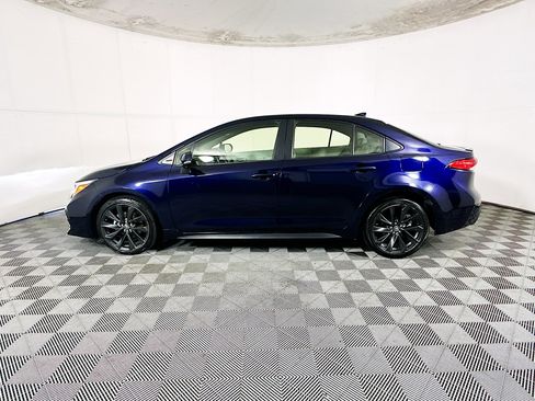 Used 2024 Toyota Corolla SE FWD image 6