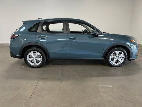 Used 2024 Honda HR-V LX image 2