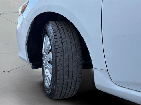 Used 2009 Toyota Corolla FWD image 29