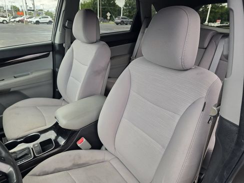 Used 2014 Kia Sorento LX FWD image 13