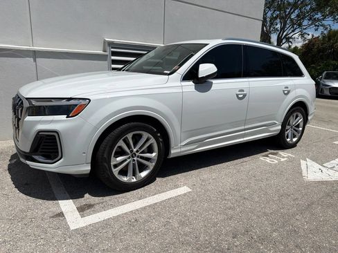Certified 2026 Audi Q7 3.0T Premium Plus AWD/4WD image 8