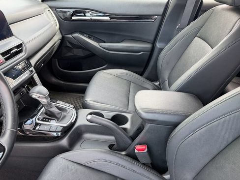 Used 2024 Kia Seltos EX FWD image 12
