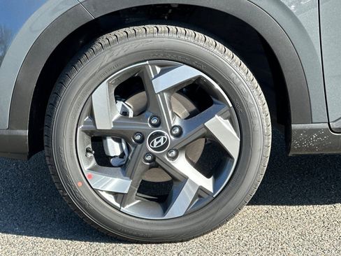 New 2026 Hyundai Venue FWD image 23