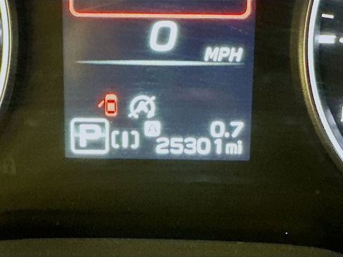 Used 2024 Subaru Crosstrek 2.0i Premium image 19