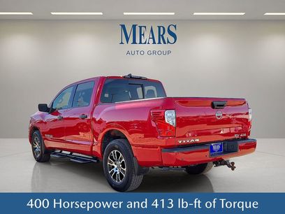 Used 2024 Nissan Titan SV w/ SV Convenience Package