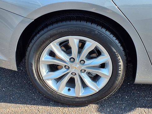 Used 2024 Chevrolet Malibu LT FWD image 9