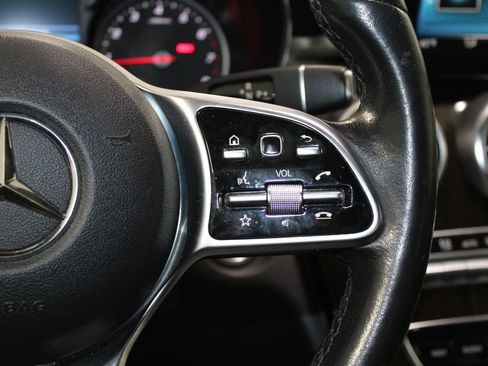 Used 2019 Mercedes-Benz C 300 Sedan image 32