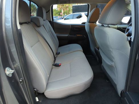 Used 2020 Toyota Tacoma SR w/ SR Convenience Package RWD image 23