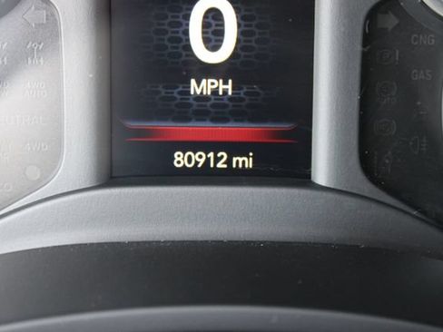 Used 2019 RAM 2500 Big Horn w/ Black Appearance Package AWD/4WD image 18