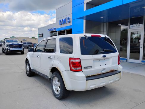 Used 2012 Ford Escape XLS AWD/4WD image 9