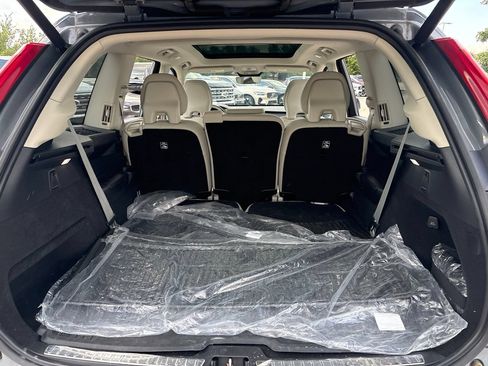 Certified 2023 Volvo XC90 B6 Core w/ Protection Package Premier AWD/4WD image 10