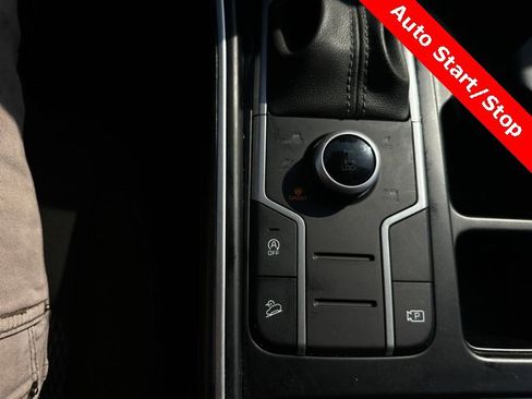 Certified 2021 Kia Sorento LX image 12