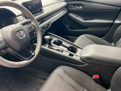 Used 2023 Honda Accord LX image 10