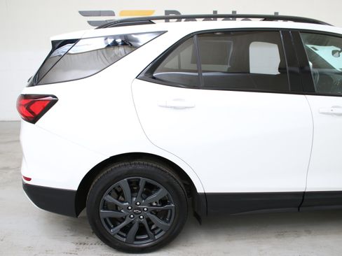 Used 2023 Chevrolet Equinox RS image 10