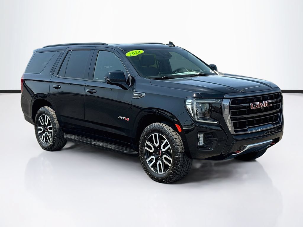 Used 2024 GMC Yukon AT4 w/ Technology Package AWD/4WD image 3