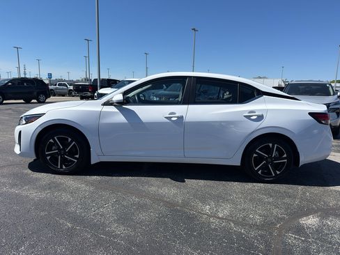 Certified 2025 Nissan Sentra SV w/ All-Weather Package FWD image 6