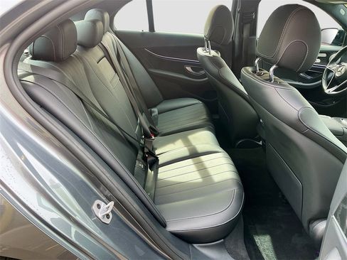 Used 2023 Mercedes-Benz E 350 4MATIC Sedan image 28