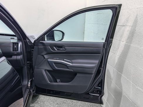 Used 2024 Nissan Pathfinder Rock Creek image 26