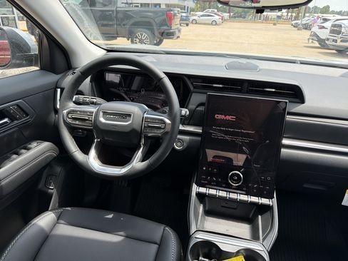 Used 2027 GMC Terrain Denali w/ LPO, Floor Liner Package AWD/4WD image 10