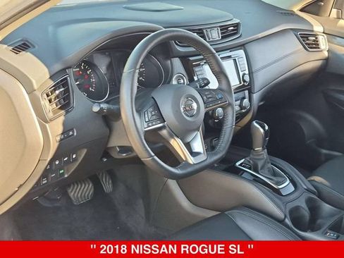 Used 2018 Nissan Rogue SL w/ Premium Package AWD/4WD image 17