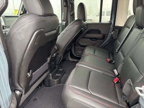 New 2026 Jeep Wrangler Unlimited Rubicon AWD/4WD image 9