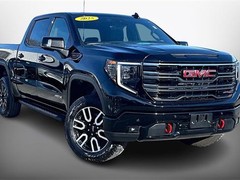 Used 2025 GMC Sierra 1500 AT4 w/ AT4 Premium Package image 10