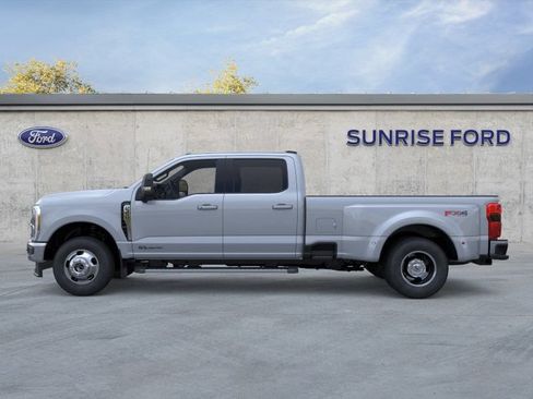New 2026 Ford F350 Lariat w/ FX4 Off-Road Package AWD/4WD image 3