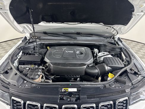 Used 2017 Jeep Grand Cherokee Limited w/ Luxury Group II image 39