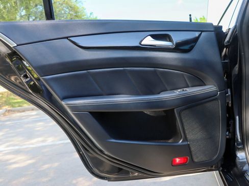 Used 2017 Mercedes-Benz CLS 550 4MATIC image 12