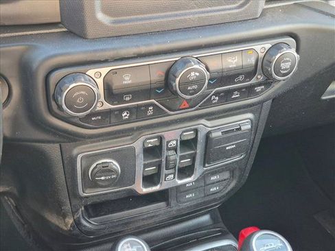Used 2020 Jeep Gladiator Sport w/ Quick Order Package 24S AWD/4WD image 14