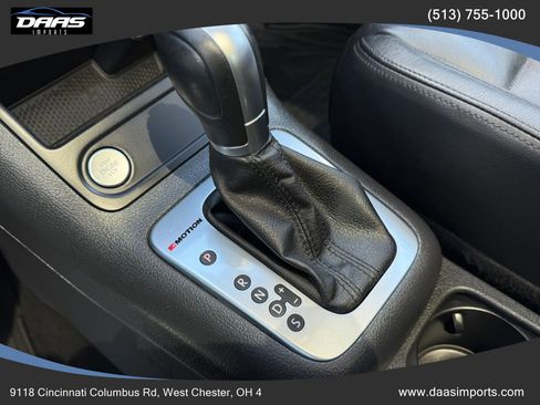 Used 2016 Volkswagen Tiguan SEL AWD/4WD image 40