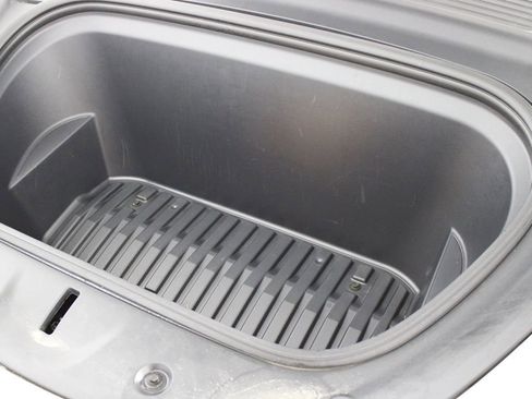 Used 2021 Tesla Model Y Long Range image 36