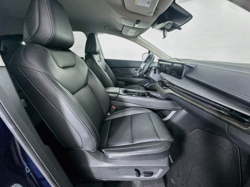 Used 2025 Nissan Murano SV FWD image 32