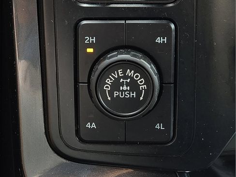 Used 2023 Ford F150 Lariat AWD/4WD image 16
