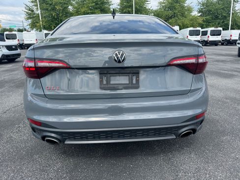 Used 2022 Volkswagen Jetta GLI Autobahn FWD image 4