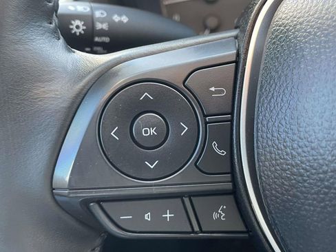 Used 2025 Toyota Corolla Cross LE w/ Moonroof Package FWD image 22