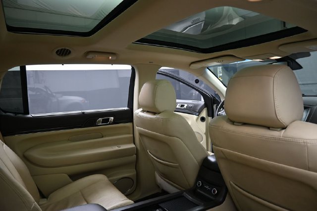 Used 2019 Lincoln MKT AWD image 34