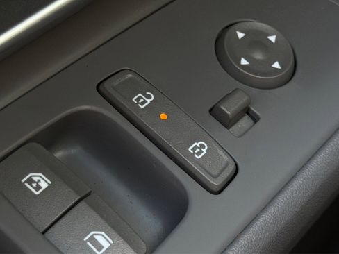 Used 2024 Hyundai Elantra SEL FWD image 38