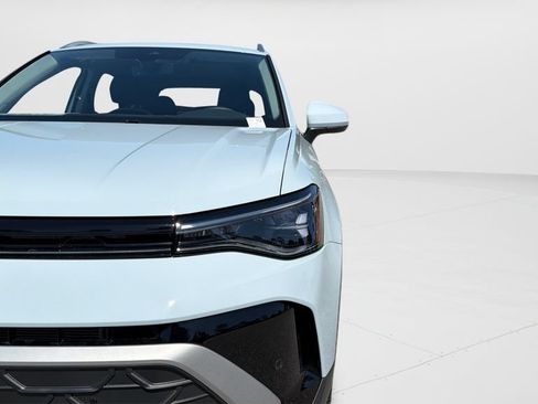 New 2026 Volkswagen Taos SE FWD image 31
