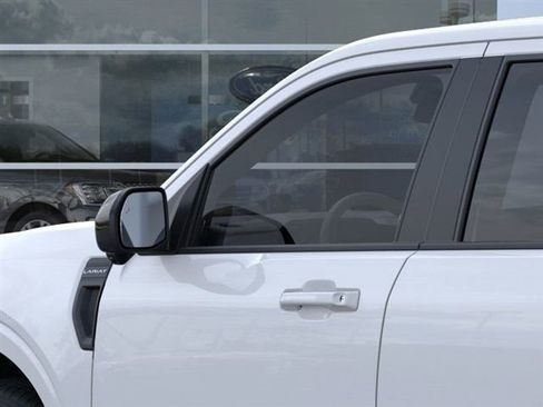 New 2025 Ford Maverick Lariat w/ 4K Tow Package image 24