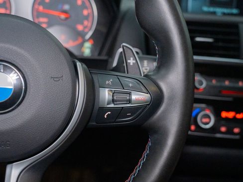 Used 2017 BMW M2 image 39
