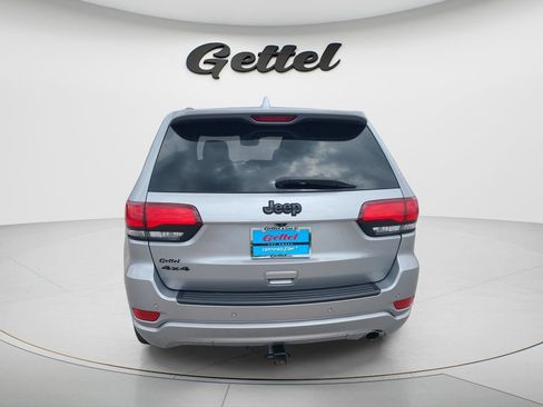 Used 2019 Jeep Grand Cherokee Altitude AWD/4WD image 6