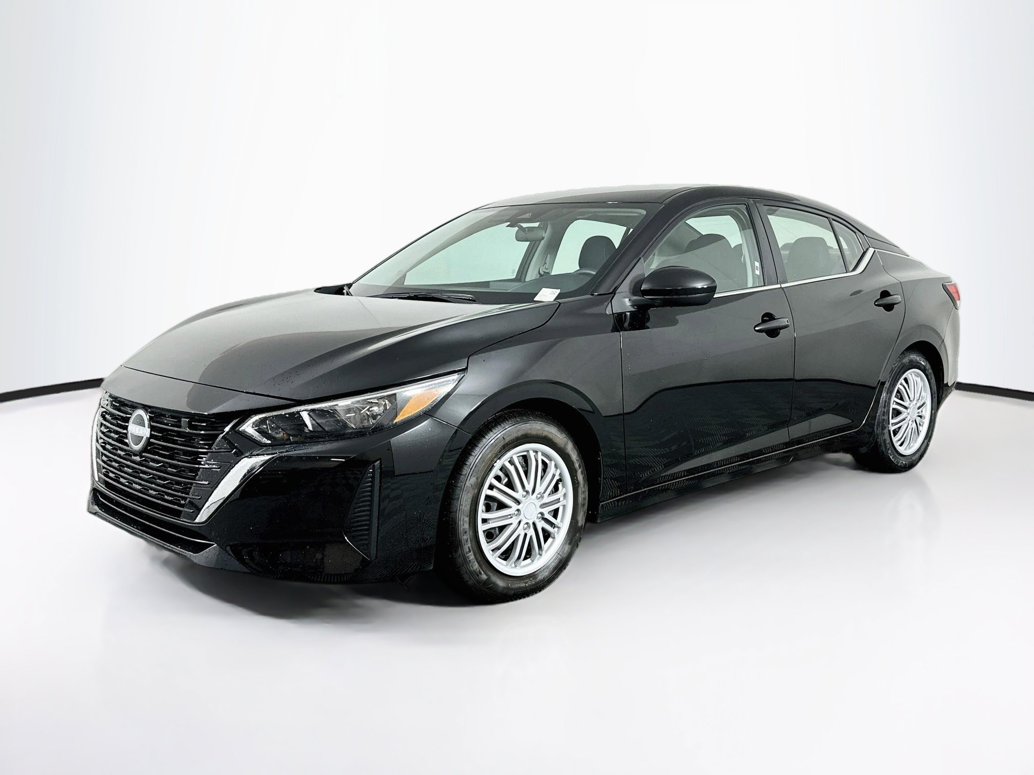 Used 2025 Nissan Sentra S FWD image 3