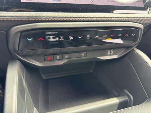 New 2026 Jeep Cherokee Limited AWD/4WD image 19