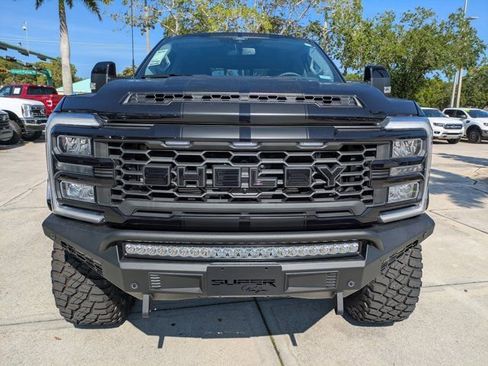 New 2026 Ford F250 Lariat w/ Black Appearance Package AWD/4WD image 8