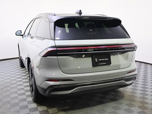 New 2026 Lincoln Nautilus Reserve w/ Jet Appearance Package AWD/4WD image 4
