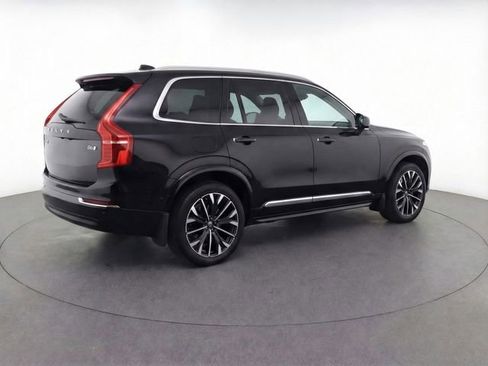 New 2026 Volvo XC90 B6 Plus w/ Protection Package Premier image 36