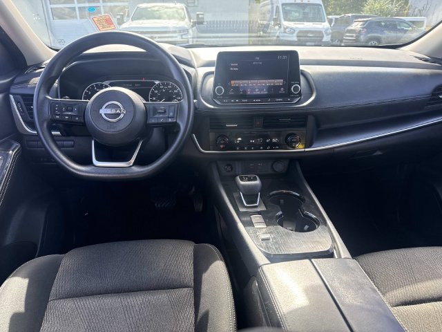 Used 2024 Nissan Rogue SV FWD image 13