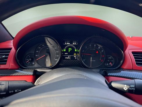 Used 2015 Maserati GranTurismo Sport image 11