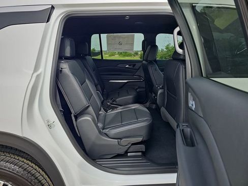 New 2026 Chevrolet Traverse LT FWD image 27